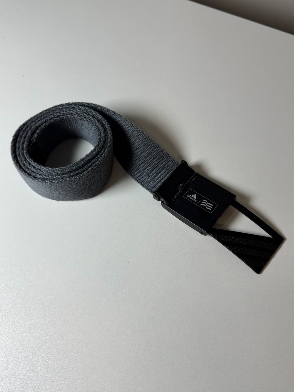 Adidas Men's One Size Adjustable Gray Performance Webbed Belt with Black Buckle